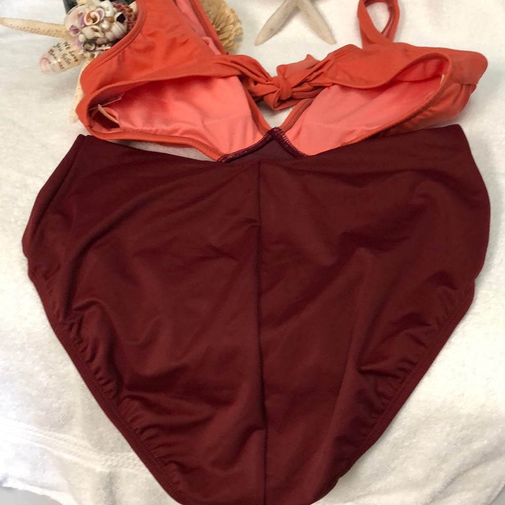 SWIMWEAR - Picture 2 of 3